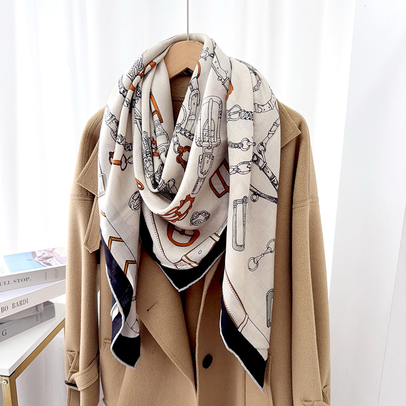 Winter Warm Scarf Rolled Edges - Luxury Bags Hong Kong recension och pris