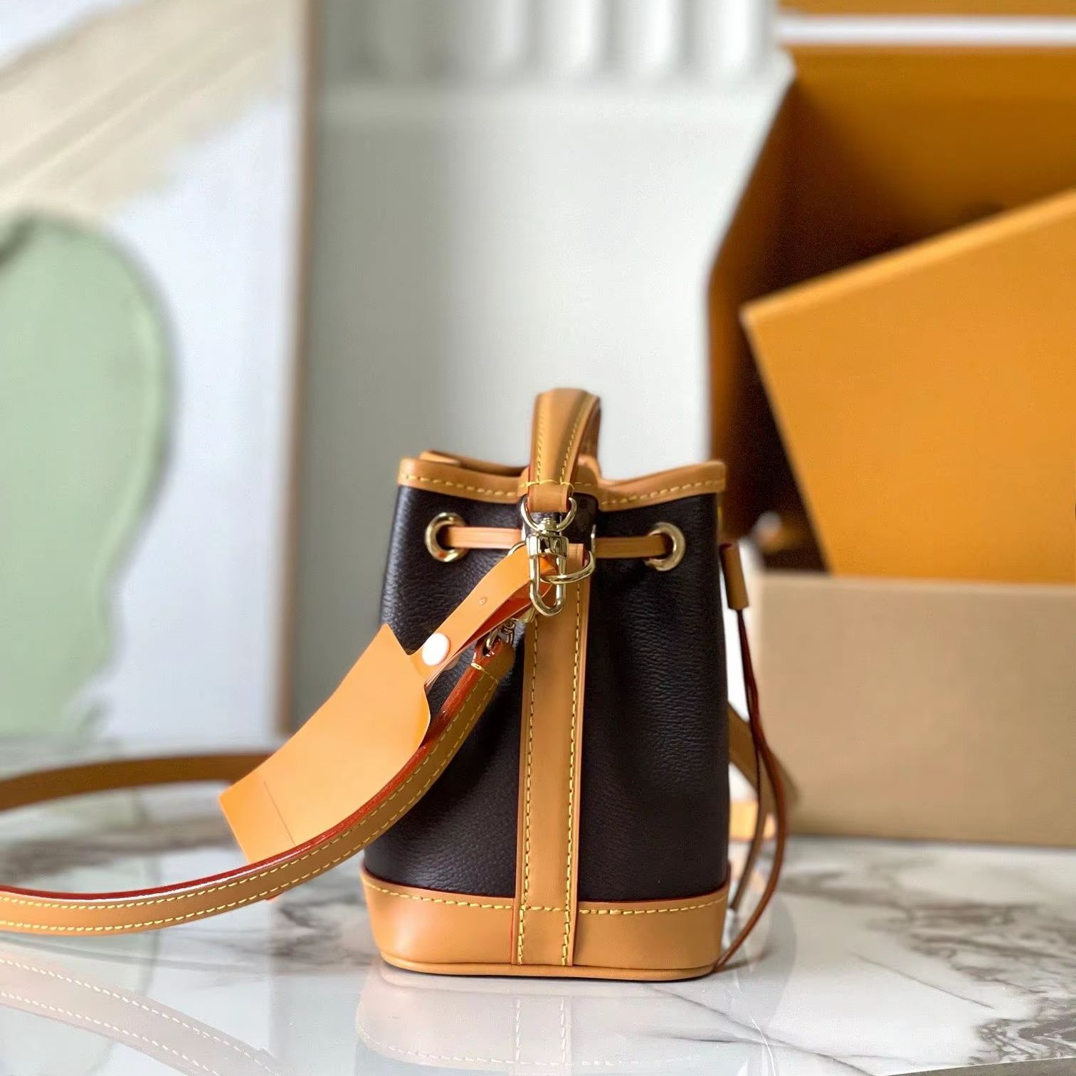 Monogram Canvas Mini Bucket Ha - Tote Bag Leather Monogram recension och pris
