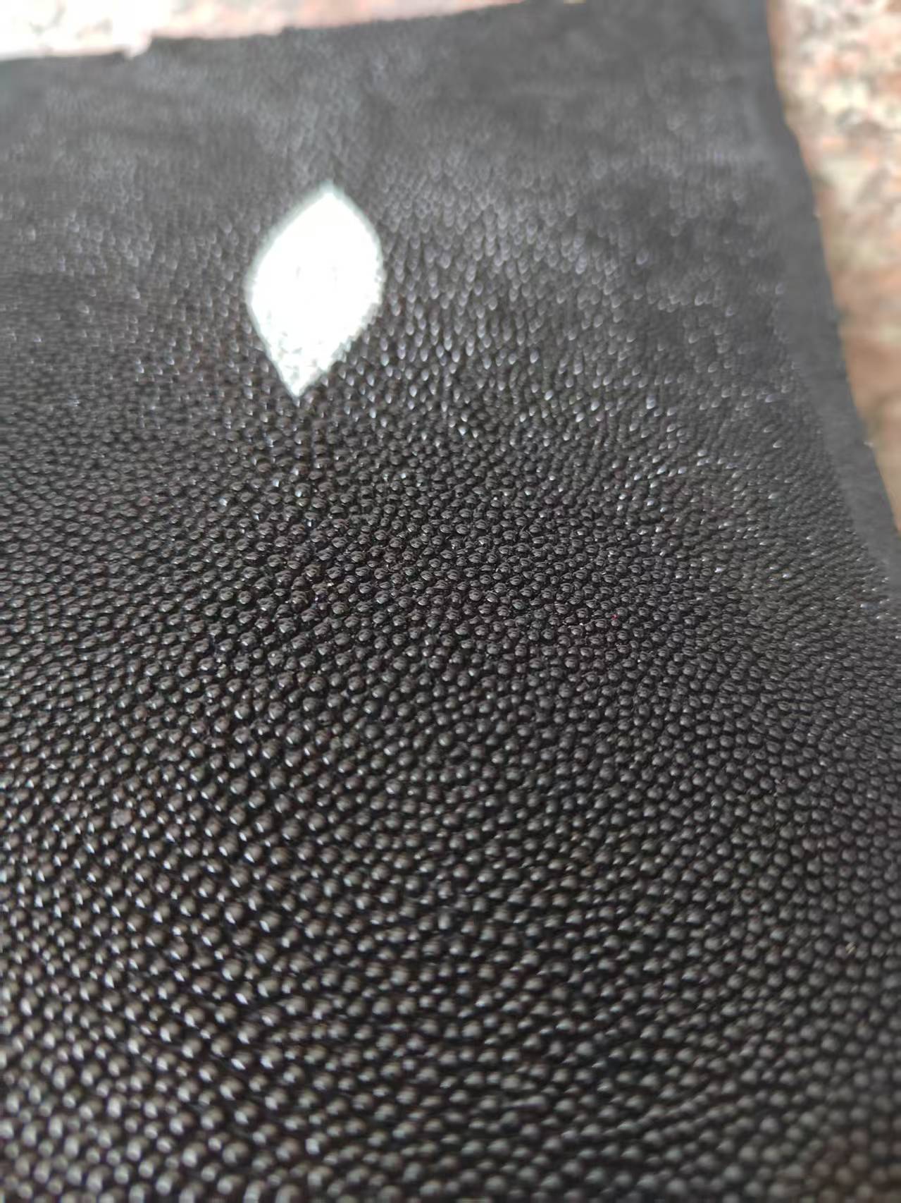 Black Non- Polished Stingray f - Luxury Bags And Shoes recension och pris