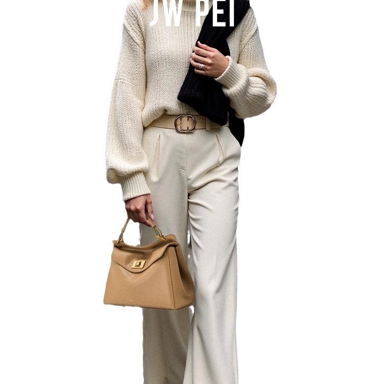 JW PEI Pillow Bag, Lock Bag, S - Luxury Bags Affordable recension och pris