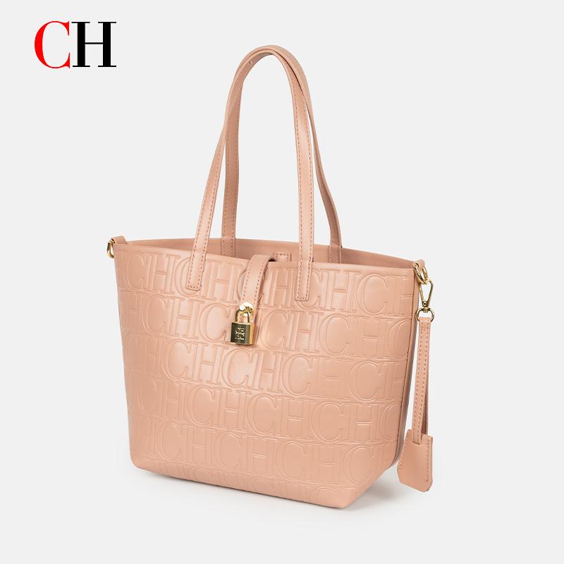 CH Embossed Monogram Tote Bag  - Tote Bag Leather Monogram recension och pris